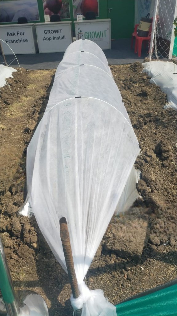 Low tunnel crop cover installation